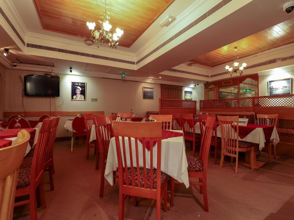 פוג'יירה City Plaza Hotel מראה חיצוני תמונה