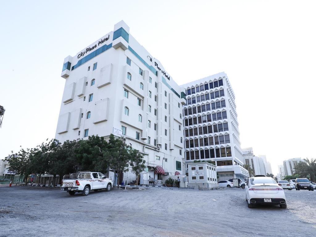 פוג'יירה City Plaza Hotel מראה חיצוני תמונה
