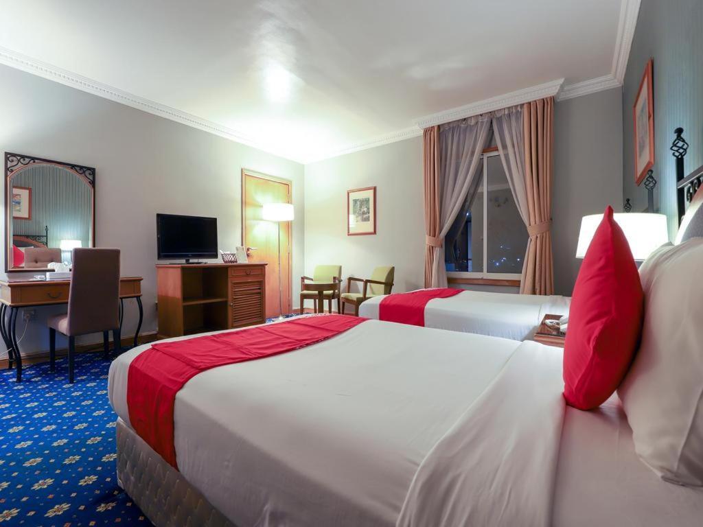 פוג'יירה City Plaza Hotel מראה חיצוני תמונה