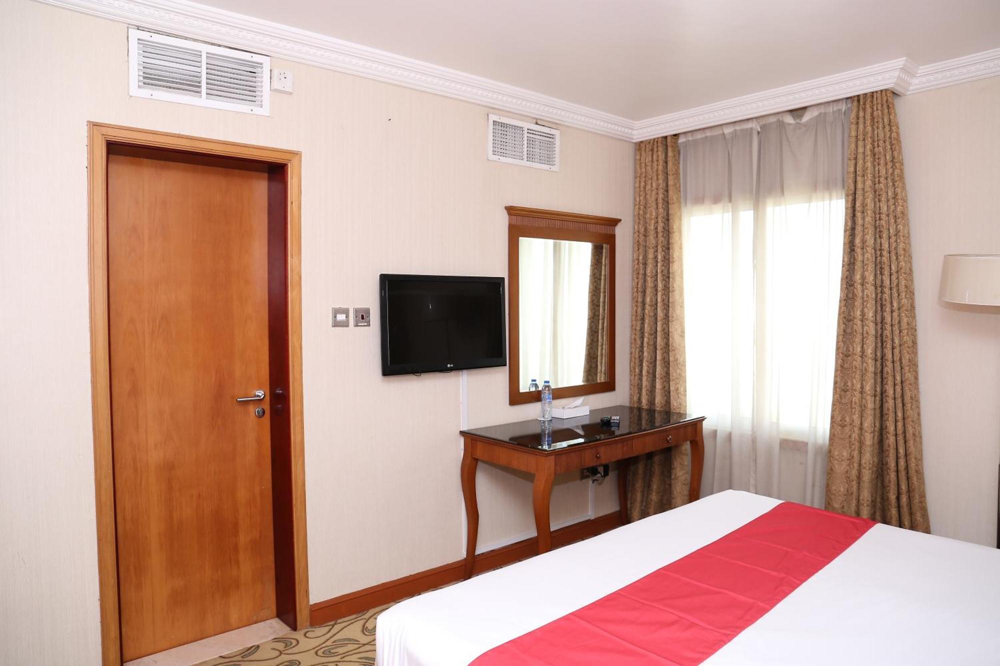 פוג'יירה City Plaza Hotel מראה חיצוני תמונה
